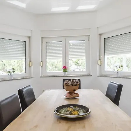 Διαμέρισμα Crystal *